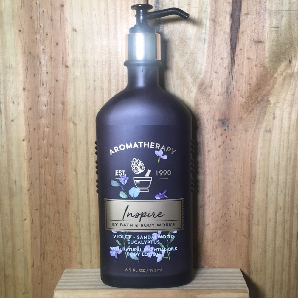 Inspire Violet Sandalwood Eucalyptus Body Lotion
